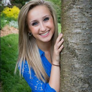 Meet your Posher, Lauren